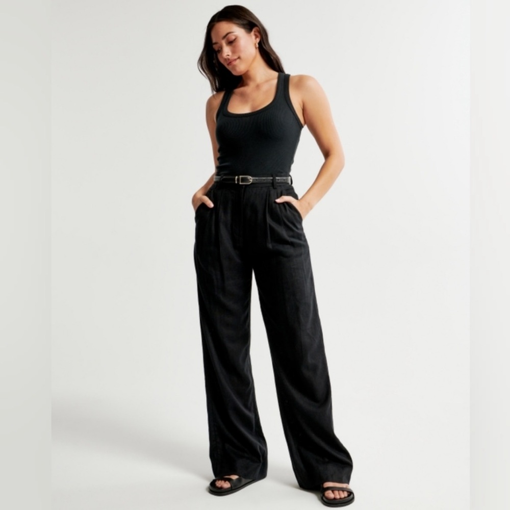 NWOT A&F Black Tailored Lightweight Drapey Wide Leg Pant